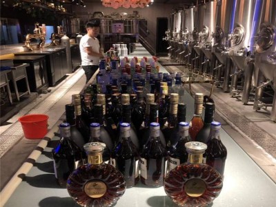 昆明500升啤酒屋精釀啤酒設(shè)備一套大概多少錢