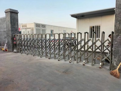 泰安雙興學(xué)校伸縮門電控箱安裝