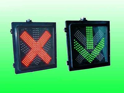 車道指示信號燈 收費站通道信號燈 天棚信號燈價格